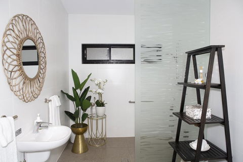 Amazing Grace - Great Ocean Road Tourism 1