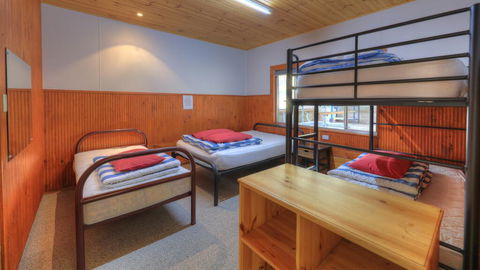 Anglers Reach Lakeside Village - Great Ocean Road Tourism 1