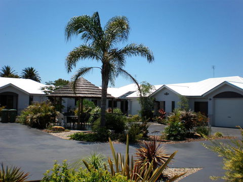 Annand Mews Apartments - Great Ocean Road Tourism 3