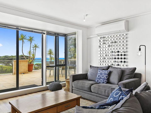 APARTMENT 12 PACIFIC APARTMENTS- Across From The Pier - Great Ocean Road Tourism 2