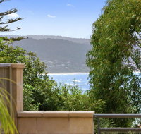 APARTMENT 23 PACIFIC APARTMENTS - sit on the deck and soak in the view - Great Ocean Road Tourism