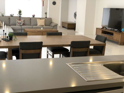 Apple House Upper Point Cook - Great Ocean Road Tourism 2