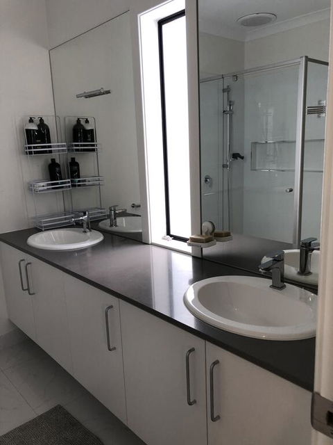 Apple House Upper Point Cook - Great Ocean Road Tourism 3