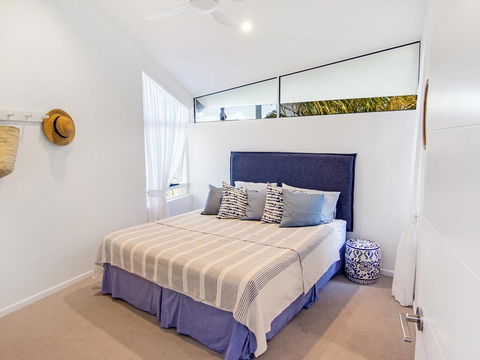 Aqua Promenade Beachfront Holiday Apartments - Great Ocean Road Tourism 3