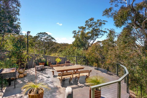 Arana Wentworth Falls - Great Ocean Road Tourism 2