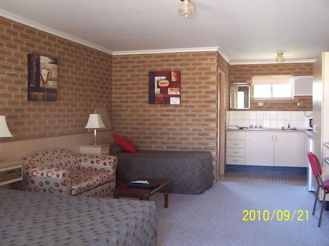 Arcadia Motor Inn - Great Ocean Road Tourism 0