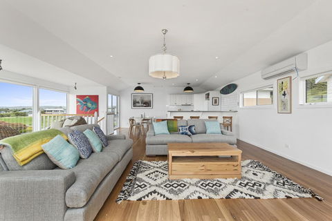 Art House - Great Ocean Road Tourism 1