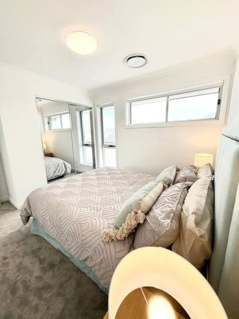 Luxury 6 Bedroom Home In Wilton - Great Ocean Road Tourism 3