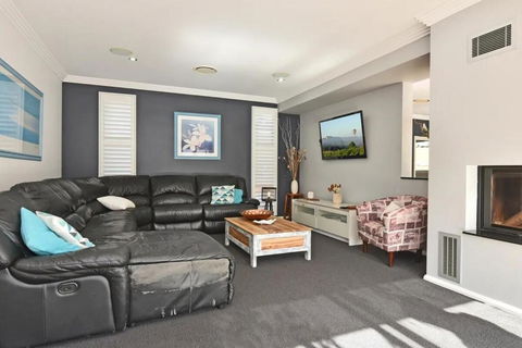 Luxury Mandalong Mansion With Pool & Spa - Great Ocean Road Tourism 1