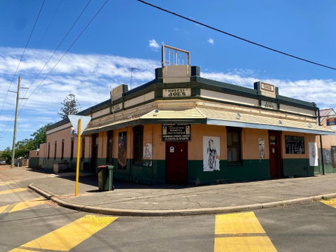 Main Reef Hotel - Great Ocean Road Tourism 0