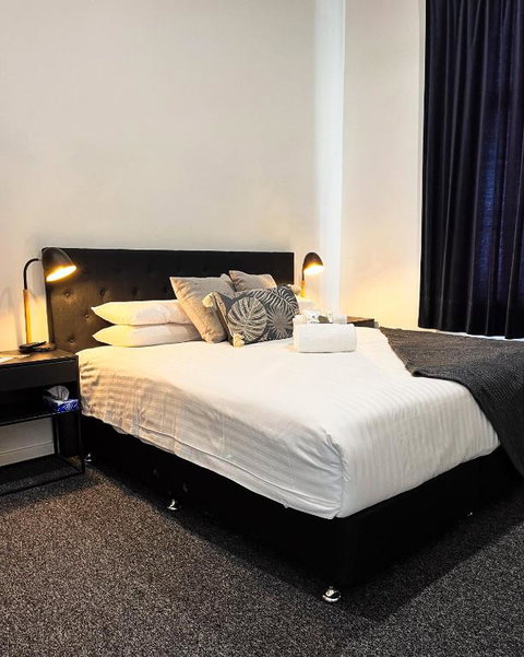 Manjimup Hotel - Great Ocean Road Tourism 1