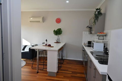 Mawson Red - Free Pool Access -Onsite Parking-Netflix-5 Mins To Mawson Interchange - Great Ocean Road Tourism 2