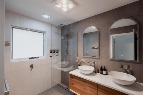 Modern Refurbished Unit In Charming Bellerive - Great Ocean Road Tourism 1