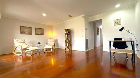 Near Airport And Easy To Melbourne CBD By GoodLive - Great Ocean Road Tourism 3