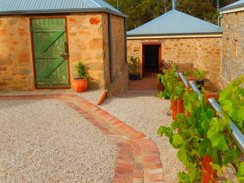 Morialta Barns - Great Ocean Road Tourism 1