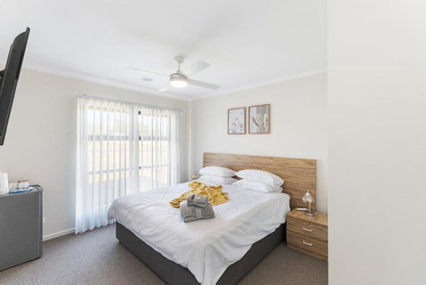 Morview Holiday Homes-Elephant - Great Ocean Road Tourism 0