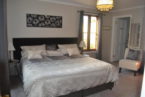 Mulberry Cottage Unique B&B Accommodation - Great Ocean Road Tourism 1