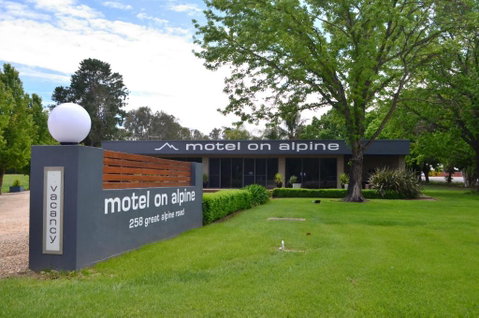 Myrtleford Motel On Alpine - Great Ocean Road Tourism 0