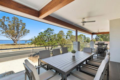 NEW - Sunrise Waters Holiday House - Great Ocean Road Tourism 0