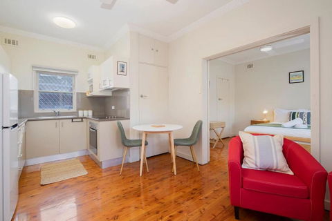 Newcastle Nook - Convenient Comforts In The CBD - Great Ocean Road Tourism 3