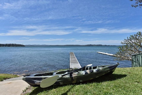 New Property Silverwater Serenity Shores Absolute Waterfront On The Lake - Great Ocean Road Tourism 1