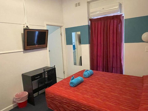 North Gregory Hotel - Great Ocean Road Tourism 2