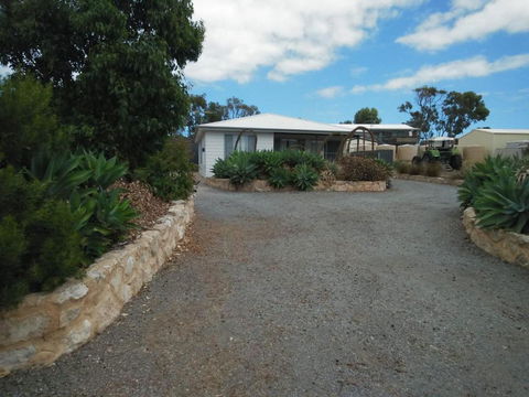 Ocean 17 - Great Ocean Road Tourism 0