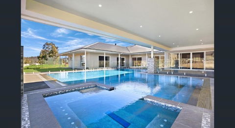 ON Keppies - BnB - Family Farm & Wedding Guest Accommodation Paterson NSW - Great Ocean Road Tourism 2