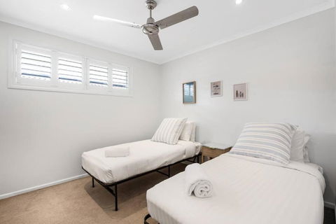 OCEAN55- Mooloolaba Family Holiday Home - Great Ocean Road Tourism 2