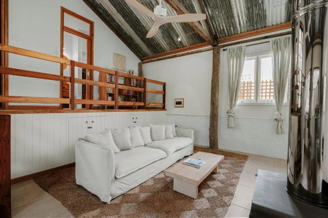 Orchard Cottage - Quiet Farm Escape - Great Ocean Road Tourism 3