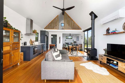 Ovata - Country To Coast - Great Ocean Road Tourism 2