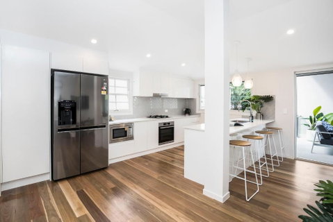 Park Avenue Terrace House Sleeps 9 - Great Ocean Road Tourism 1
