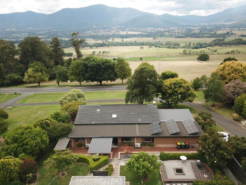 Perfect Country Home - Great Ocean Road Tourism 1