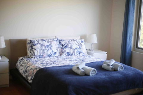 Perfectly Modern Living Home In Burwood - Great Ocean Road Tourism 2