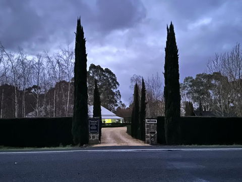 Petschel House - Great Ocean Road Tourism 0