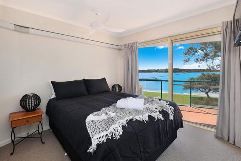 PICNIC7- PICTURE PERFECT PICNIC POINT - Great Ocean Road Tourism 2