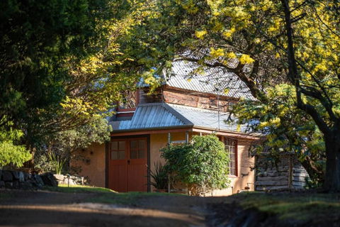 Poets Ode Featuring The Donkey Shed Theatre - Great Ocean Road Tourism 0