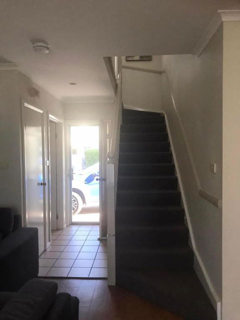 Poppies Lakeview Terrace - 2 Bedroom - Great Ocean Road Tourism 2