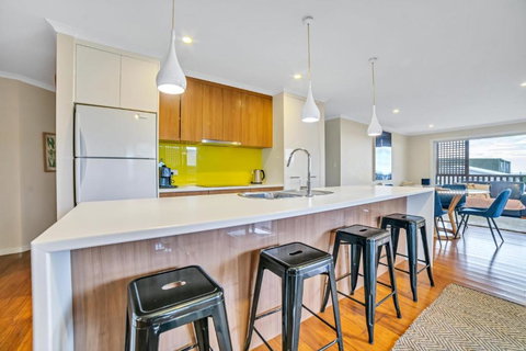 Port View Escape - Great Ocean Road Tourism 1