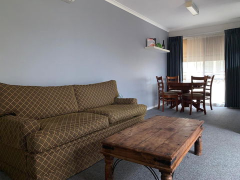 Portarlington Holiday Apartment - Great Ocean Road Tourism 3