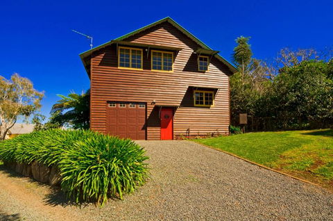 Possum Lodge At Cloudhill Estate - Great Ocean Road Tourism 1