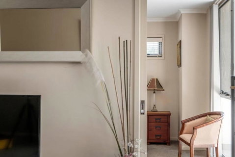 Quiet Apartment In Braddon ACT - Great Ocean Road Tourism 1