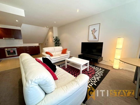 Pretty Penthouse - Close To ANU - Great Ocean Road Tourism 0