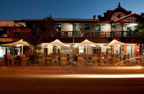 Prince Of Wales Hotel, Bunbury - Great Ocean Road Tourism 0