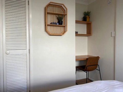 Private Guesthouse - Pet Friendly - Walk To Beach - Great Ocean Road Tourism 3