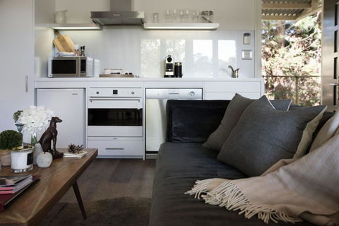 Provence Spa Villa 2 - Great Ocean Road Tourism 2