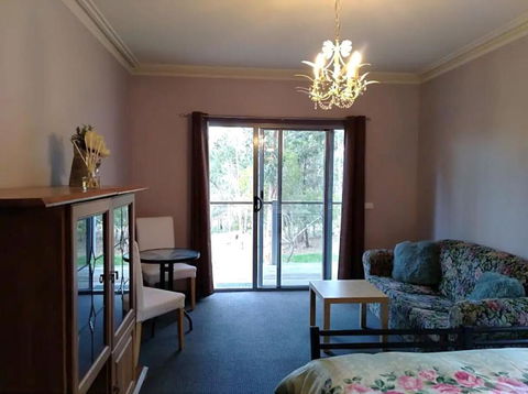 Purple House - Corner Spa, Views And Wildlife - Great Ocean Road Tourism 3