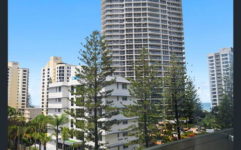 Q Tower At Surfers Paradise - From Level 3 - Private & Self Contained Apartments - Great Ocean Road Tourism 1