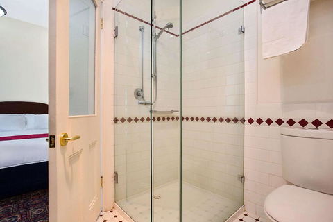 Quality Hotel Bentinck - Great Ocean Road Tourism 2