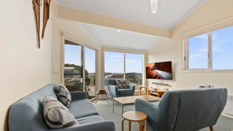Razorback 8 - Great Ocean Road Tourism 0
